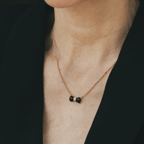 Collier Van Cleef & Arpels - Collier pendentif en or jaune, diamants et onyx 58 Facettes 50225