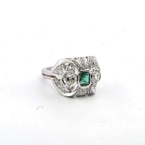 Bague 52 Bague en or blanc 18 ct avec diamants et émeraude 58 Facettes 296/26 A