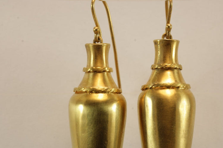 Boucles d'oreilles Boucles d'oreilles amphore anciennes en or 14K 58 Facettes 7716