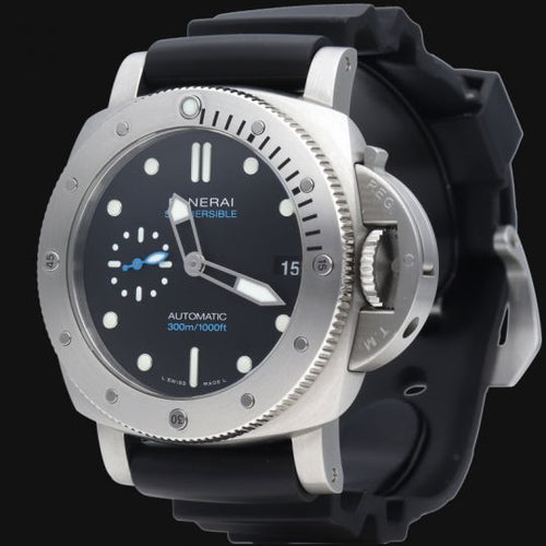 Montre Panerai Luminor Submersible - Montre automatique 42 mm 58 Facettes MT46902