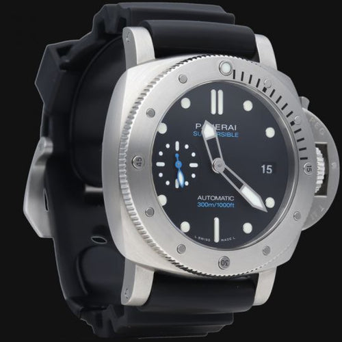 Montre Panerai Luminor Submersible - Montre automatique 42 mm 58 Facettes MT46902