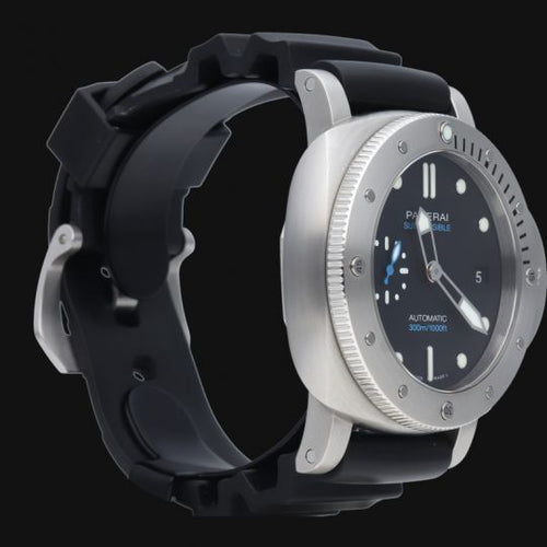 Montre Panerai Luminor Submersible - Montre automatique 42 mm 58 Facettes MT46902