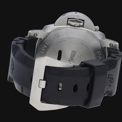 Montre Panerai Luminor Submersible - Montre automatique 42 mm 58 Facettes MT46902