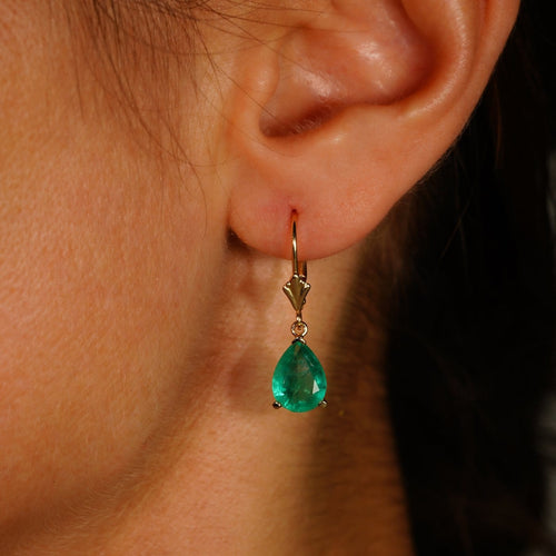 Boucles d'oreilles Boucles d'oreilles en or jaune 585 et émeraudes naturelles 58 Facettes E018