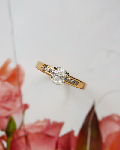 Bague 51 Solitaire - Bague en or bicolore et diamant ovale 58 Facettes A12104