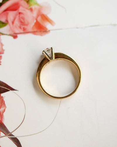 Bague 51 Solitaire - Bague en or bicolore et diamant ovale 58 Facettes A12104