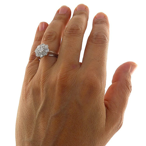 Bague 53 Bague marguerite en or blanc et diamants 58 Facettes G3955