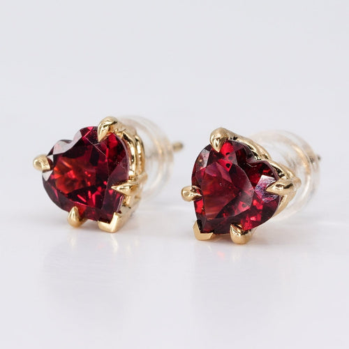 Boucles d'oreilles Boucles d'oreilles en or jaune 14 ct et grenats cœur 58 Facettes E018