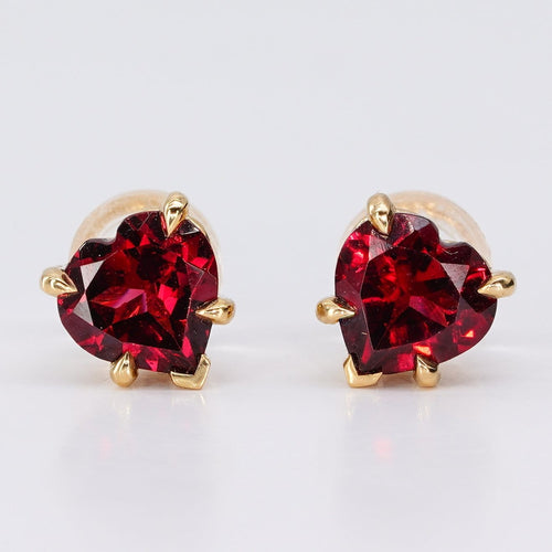 Boucles d'oreilles Boucles d'oreilles en or jaune 14 ct et grenats cœur 58 Facettes E018
