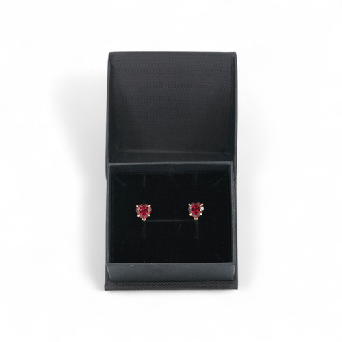 Boucles d'oreilles Boucles d'oreilles en or jaune 14 ct et grenats cœur 58 Facettes E018