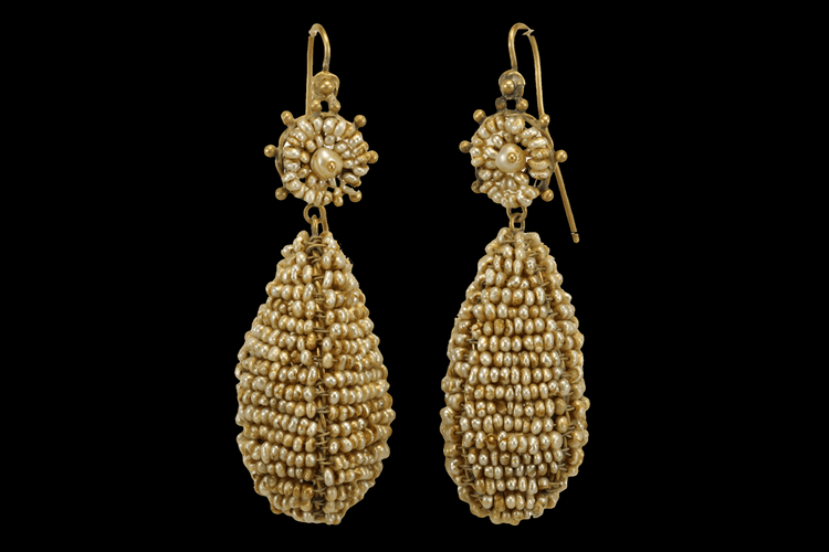 Boucles d'oreilles Boucles d'oreilles anciennes en or 14K et perles naturelles 58 Facettes 7710