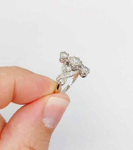 Bague 53.5 Bague marquise Art déco en or blanc 18k et diamants 58 Facettes A07308