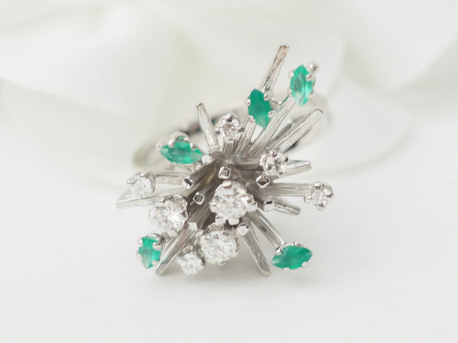 Bague 58 Bague en or blanc, émeraudes et diamants 58 Facettes 33303