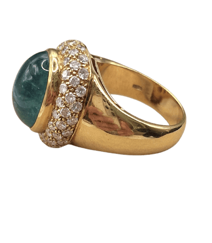 Bague 55 Bague cocktail années 1980 avec émeraude cabochon et diamants 58 Facettes CV-062