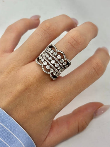Bague 57 Bague en or blanc 18K et diamants 2,5 ct 58 Facettes 1869