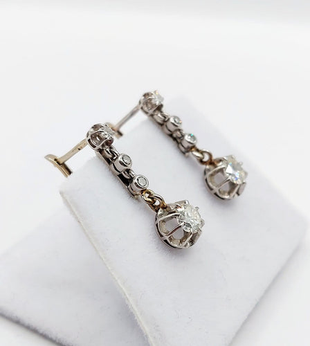 Boucles d'oreilles Dormeuses Art déco - Boucles d'oreilles en or blanc, platine et diamants 58 Facettes A07332