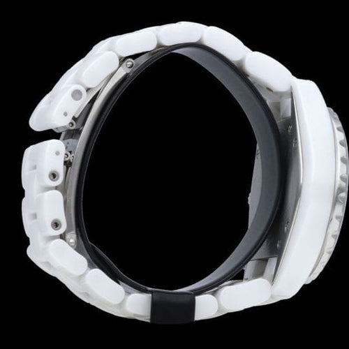 Montre Chanel J12 - Montre 33 mm en céramique et diamants 58 Facettes MT46964