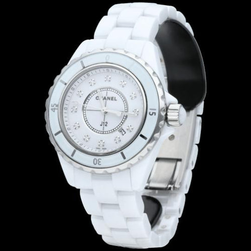 Montre Chanel J12 - Montre 33 mm en céramique et diamants 58 Facettes MT46971