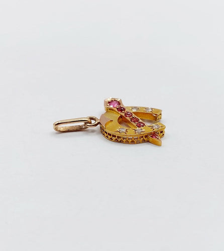 Pendentif Pendentif fer à cheval en or 18k, diamants et pierres rouges 58 Facettes A07268
