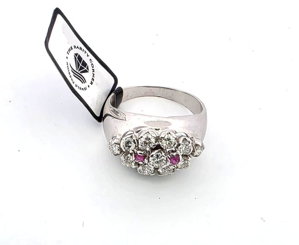 Bague 57 Bague en or blanc 18 ct avec diamants et rubis 58 Facettes 133/26 A 52 26
