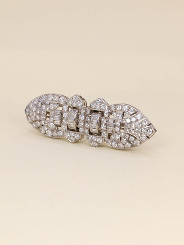 Boucles d'oreilles Broche double clip en or blanc et diamants 58 Facettes 1242.4
