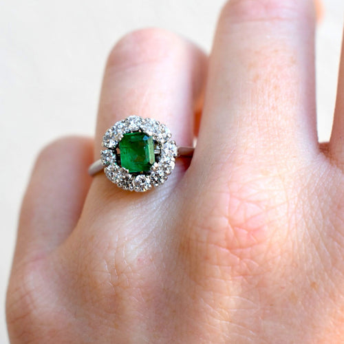 Bague 58 Mellerio - Bague Daisy en platine, émeraude et diamants 58 Facettes RI-1028