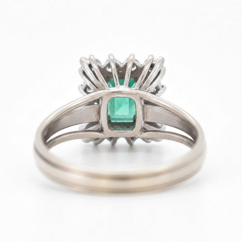 Bague 52 Bague vintage en or blanc avec émeraude et diamants 58 Facettes