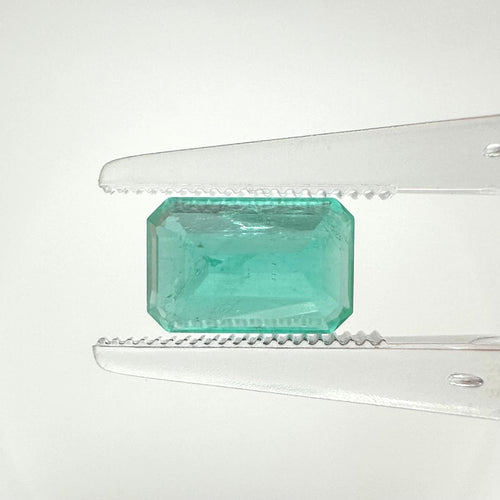 Émeraude de Colombie - Pierre naturelle 1,80 ct 58 Facettes