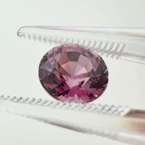 Spinelle - Pierre ronde 1,75 ct rose vif du Vietnam 58 Facettes