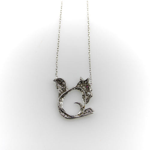 Pendentif Rétro - Pendentif écureuil en platine, or blanc, diamants et rubis 58 Facettes A2009E