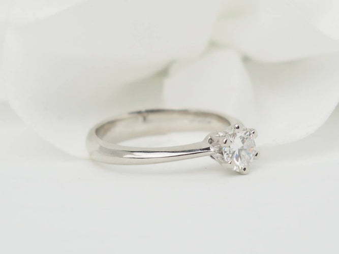 Bague 52 Bague solitaire en or blanc et diamant 0,53 ct 58 Facettes 31903/31120
