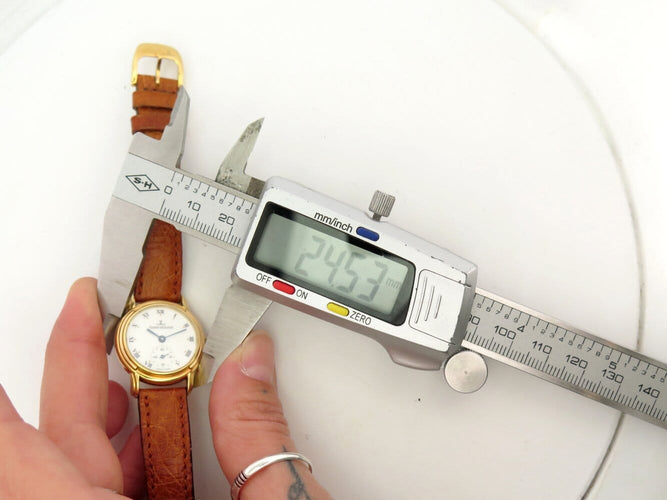 Montre Jaeger-LeCoultre Odysseus - Montre quartz 24 mm en or jaune 18K 58 Facettes 274882