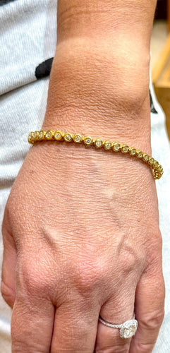 Bracelet Bracelet rivière en or jaune et diamants naturels 58 Facettes Riv