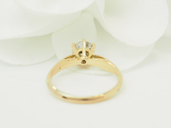 Bague 51 Solitaire - Bague en or jaune avec diamant 0,74 ct 58 Facettes F5077