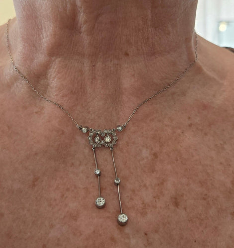 Collier Art déco - Collier négligé en platine et diamants 58 Facettes 1