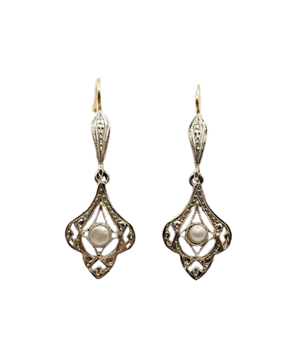 Boucles d'oreilles Dormeuses Art nouveau en or 18k et perle 58 Facettes A07369