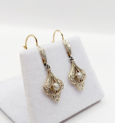 Boucles d'oreilles Dormeuses Art nouveau en or 18k et perle 58 Facettes A07369
