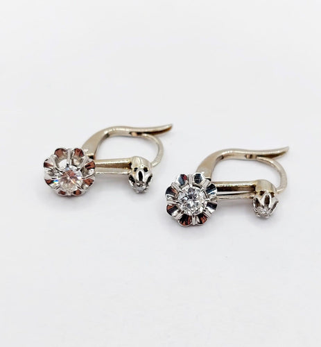 Boucles d'oreilles Dormeuses Art déco en or blanc 18k et diamants 58 Facettes A07382