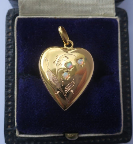 Pendentif Art Nouveau - Pendentif cœur muguet en or jaune et opales 58 Facettes Pendentif
