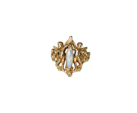 Bague ancienne en or jaune, opale et diamants