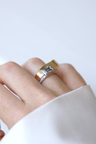 Bague 53 Bague Tank Art déco en or jaune, platine, aigue-marine et diamants 58 Facettes