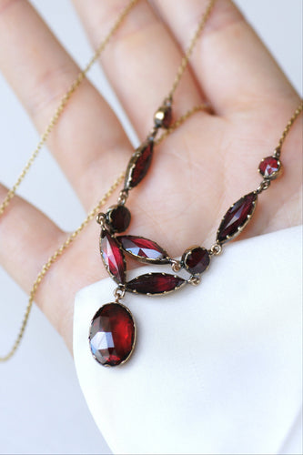 Collier Collier draperie ancien en or rose et or jaune, grenats de Perpignan 58 Facettes
