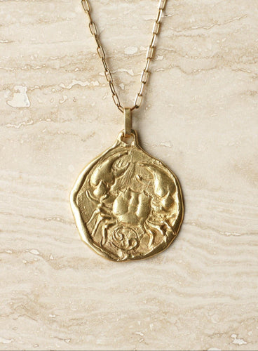 Pendentif Médaille astrologique Cancer - Pendentif en or jaune années 70 58 Facettes