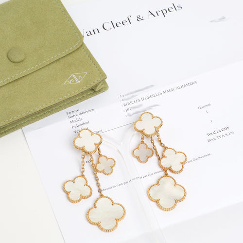 Van Cleef & Arpels Magic Alhambra - Boucles d’oreilles en or jaune et nacre 58 Facettes
