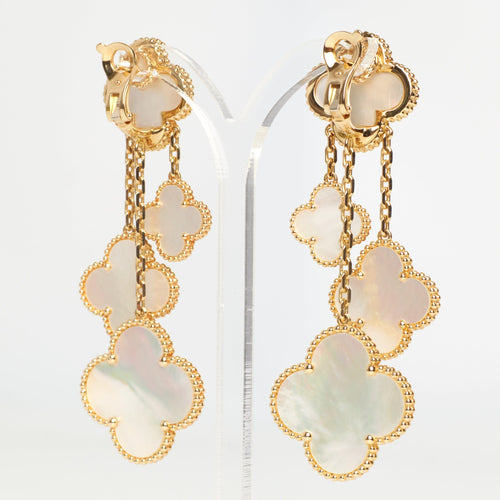 Van Cleef & Arpels Magic Alhambra - Boucles d’oreilles en or jaune et nacre 58 Facettes