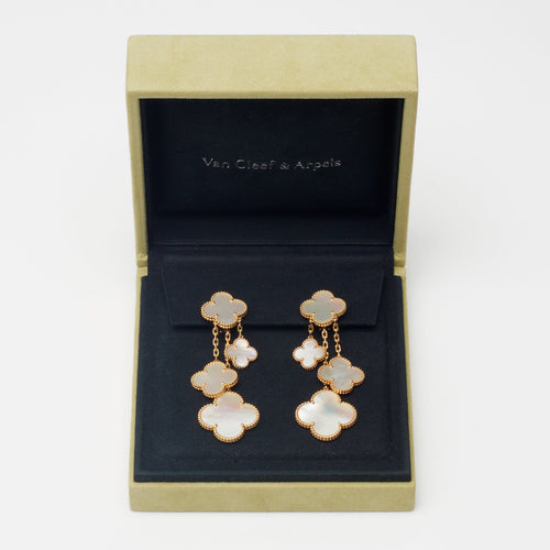 Van Cleef & Arpels Magic Alhambra - Boucles d’oreilles en or jaune et nacre 58 Facettes
