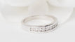 Bague 54.5 Demi-alliance - Bague en or blanc et diamants 58 Facettes 20333