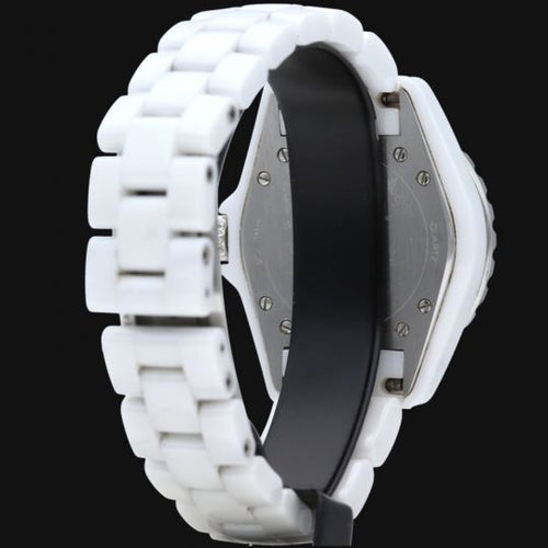 Montre Chanel J12 - Montre 33 mm en céramique et diamants 58 Facettes MT46965