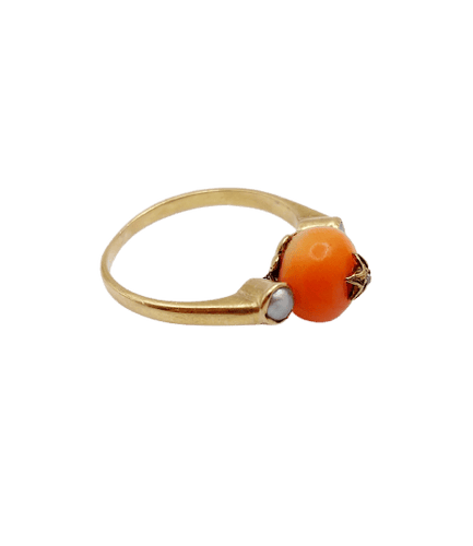 Bague antique en or 18K, corail, diamant et perles