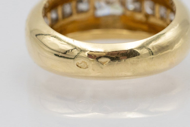 Bague 50.5 Bague chevalière en or jaune 18 carats et diamants princesse 58 Facettes 12387
